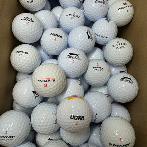 100 BUDGET BALLS ,TOPLFLITE/PINNACLE /DUNLOP ETC .ETC LAKE BALLS