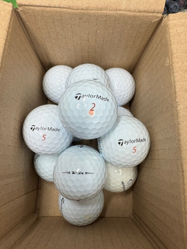 12 TAYLORMADE TP5X PEARL/A LAKE BALLS