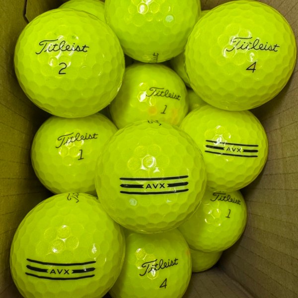 12 TITLEIST AVX YELLOW PEARL/A GOLF BALLS