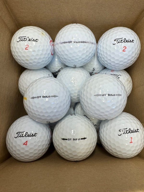 24 TITLEIST DT SOLO PEARL/A GOLF BALLS