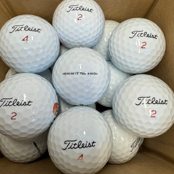 24 TITLEIST NXT TOUR