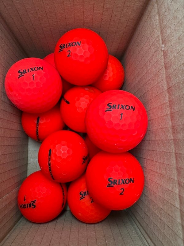12 SRIXON SOFTFEEL RED PEARL/A GOLF BALLS