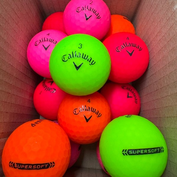 12 CALLAWAY SUPERSOFT PEARL/A MIXED COLOURS GOLF BALLS
